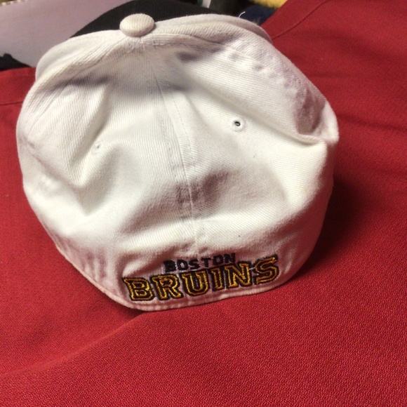 NHL BOSTON BRUINS new hat - Picture 3 of 3